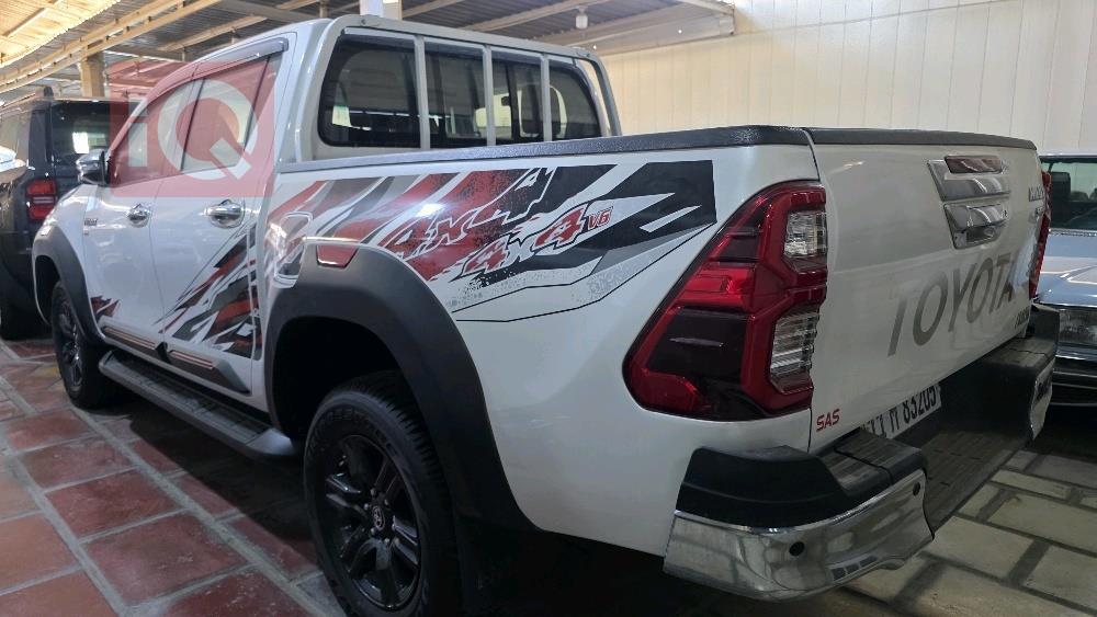 تويوتا هايلوكس